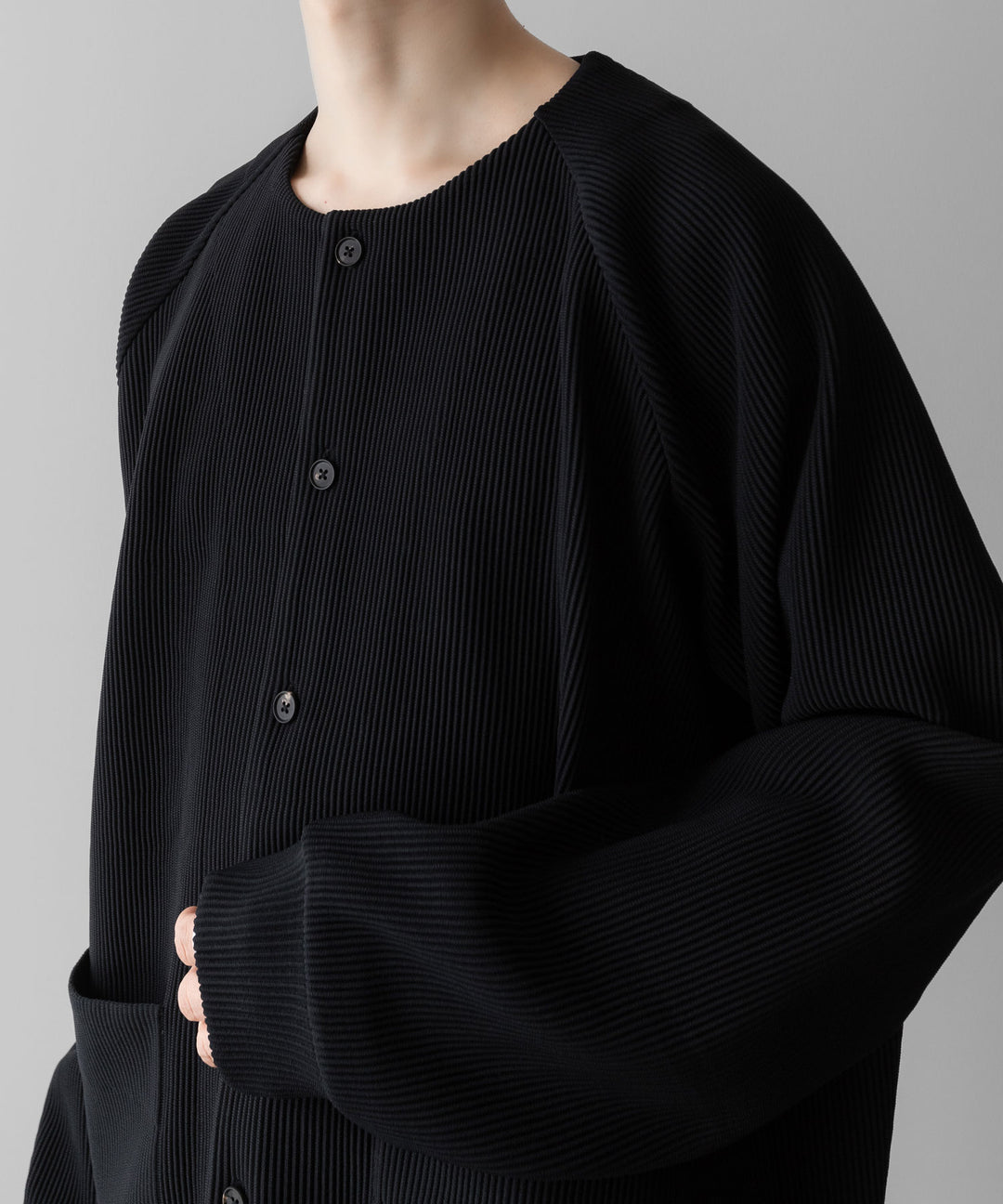 ssstein(シュタイン)のGRADATION PLEATS CARDIGAN - BLACKの公式通販サイトsession福岡セレクトショップ