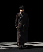 画像をギャラリービューアに読み込む, ssstein(シュタイン)のCOTTON SATIN OVERSIZED DOUBLE BREASTED COAT - DARK BROWNの公式通販サイトsession福岡セレクトショップ
