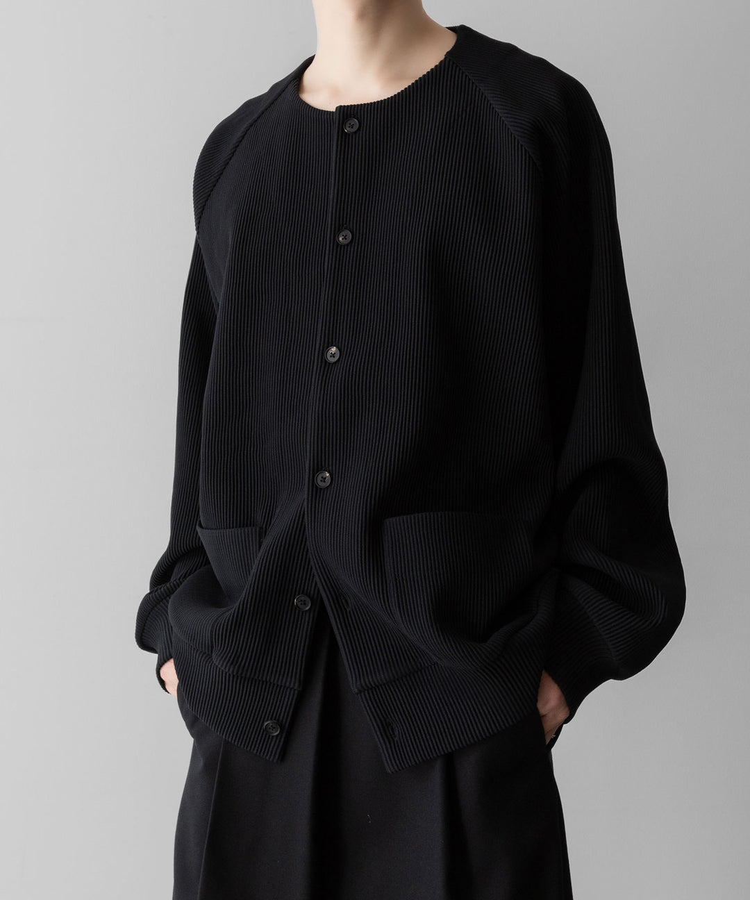 ssstein(シュタイン)のGRADATION PLEATS CARDIGAN - BLACKの公式通販サイトsession福岡セレクトショップ