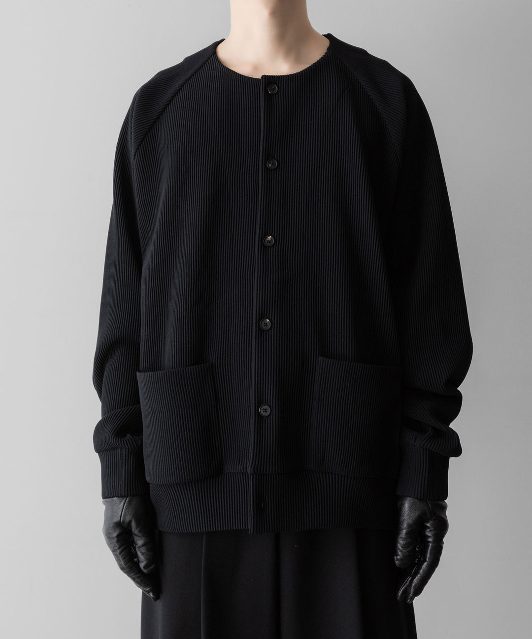 ssstein(シュタイン)のGRADATION PLEATS CARDIGAN - BLACKの公式通販サイトsession福岡セレクトショップ