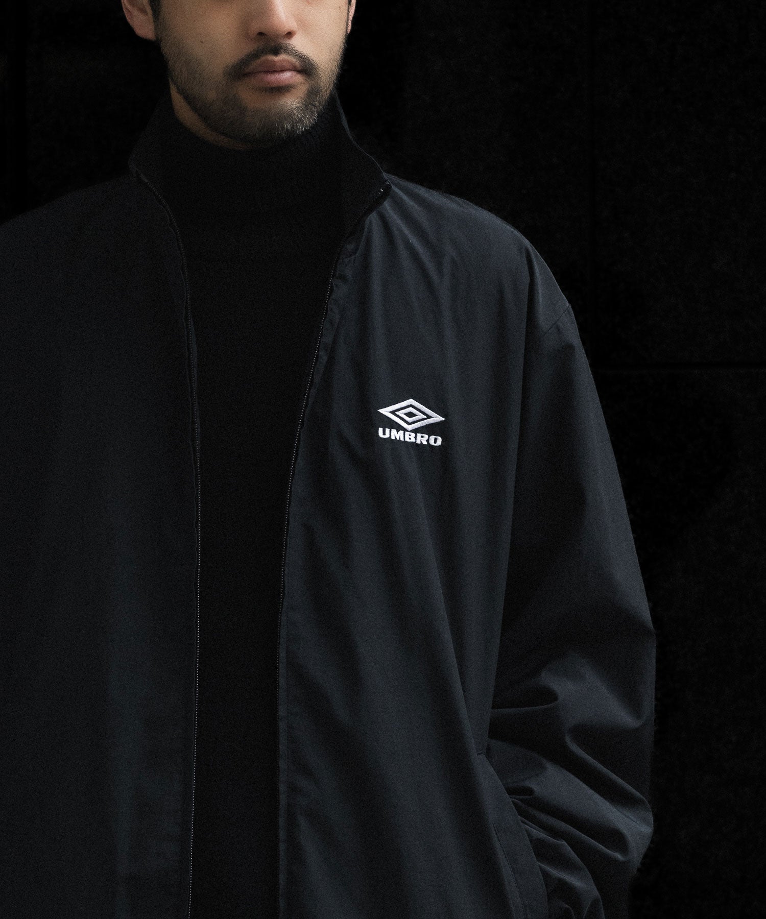 ssstein × UMBRO】CO/NY POPLIN TRACK JACKET - BLACK | 公式通販