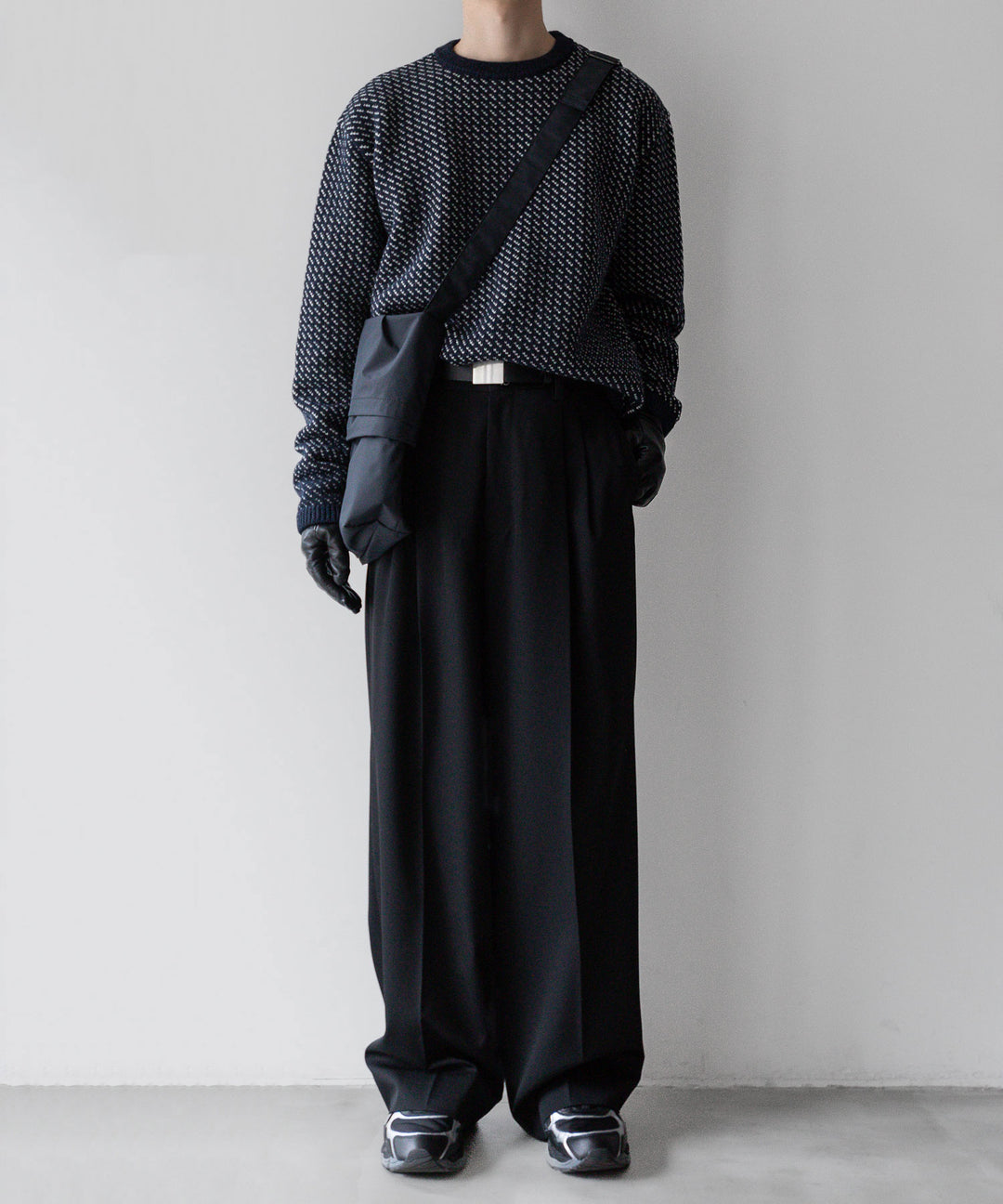 INTERIM(インテリム)の23AWコレクションのALPACA BIRD&