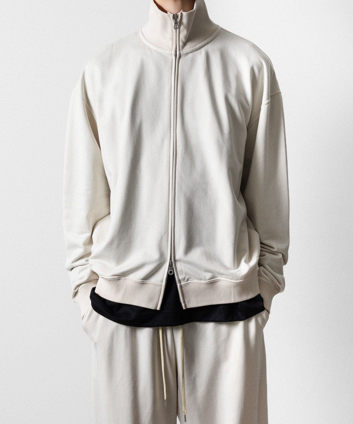 KANEMASA PHIL.】28G CUPRO ZIP SWEAT - WHITE | 公式通販サイト