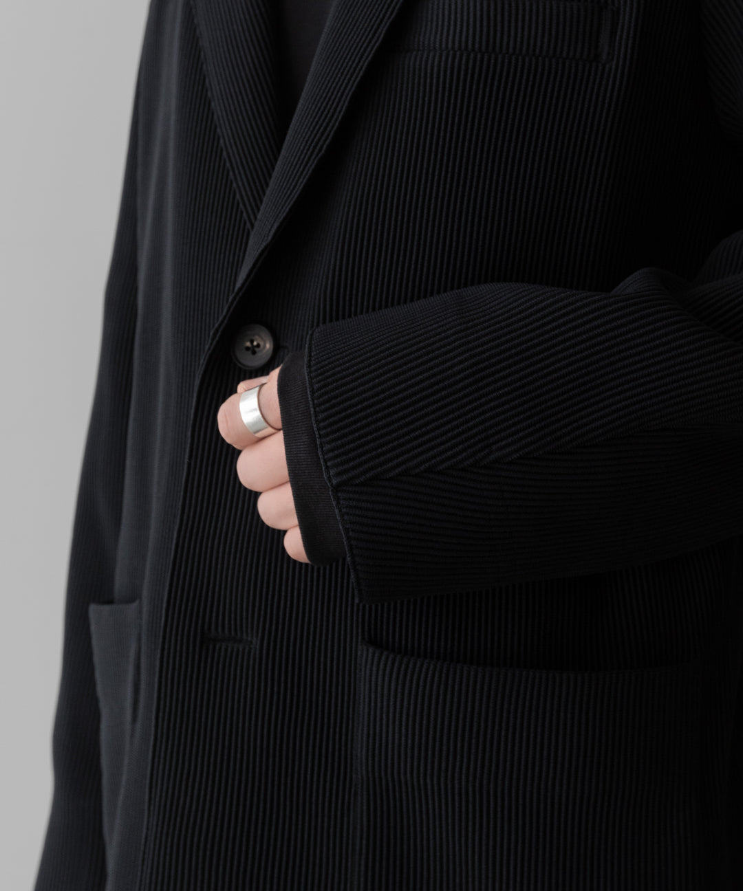 ssstein(シュタイン)のGRADATION PLEATS SINGLE BREASTED JACKET - BLACKの公式通販サイトsession福岡セレクトショップ