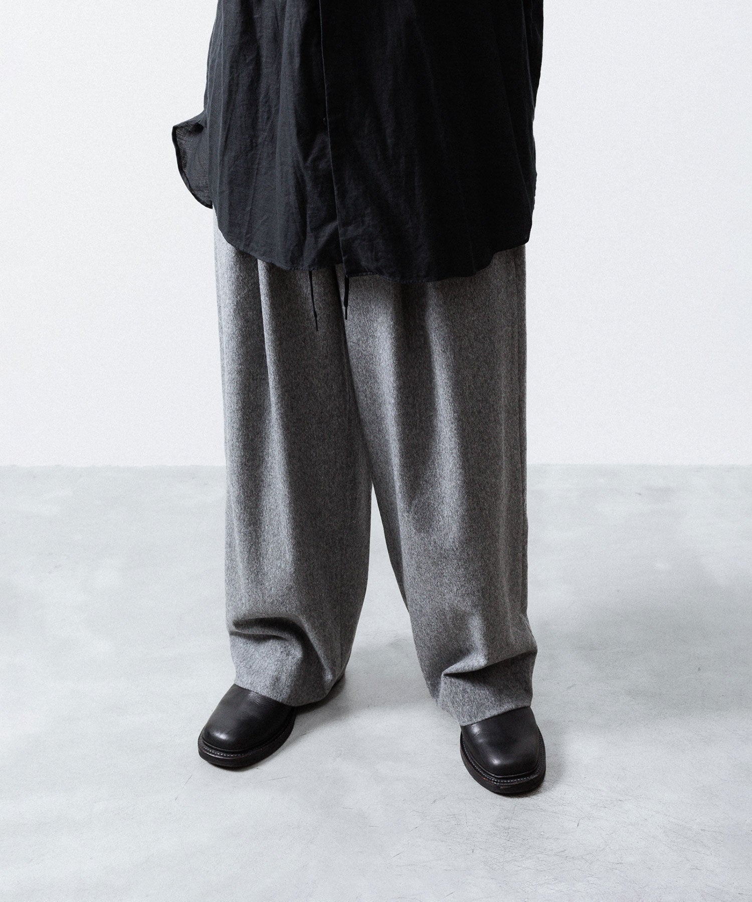 ssstein / シュタイン】W/CA BEAVER EASY WIDE TROUSERS - GREY | 公式