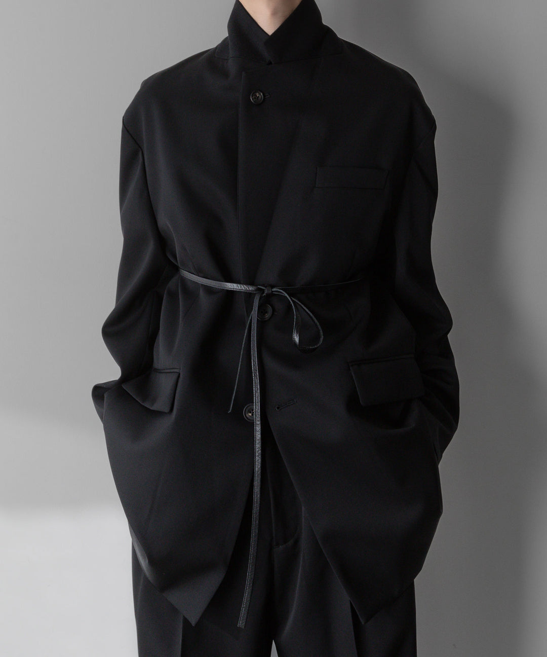 stein(シュタイン)の24SSコレクションOVERSIZED SINGLE BREASTED LONG JACKETのBLACK sessionセッション福岡セレクトショップ 公式通販サイト