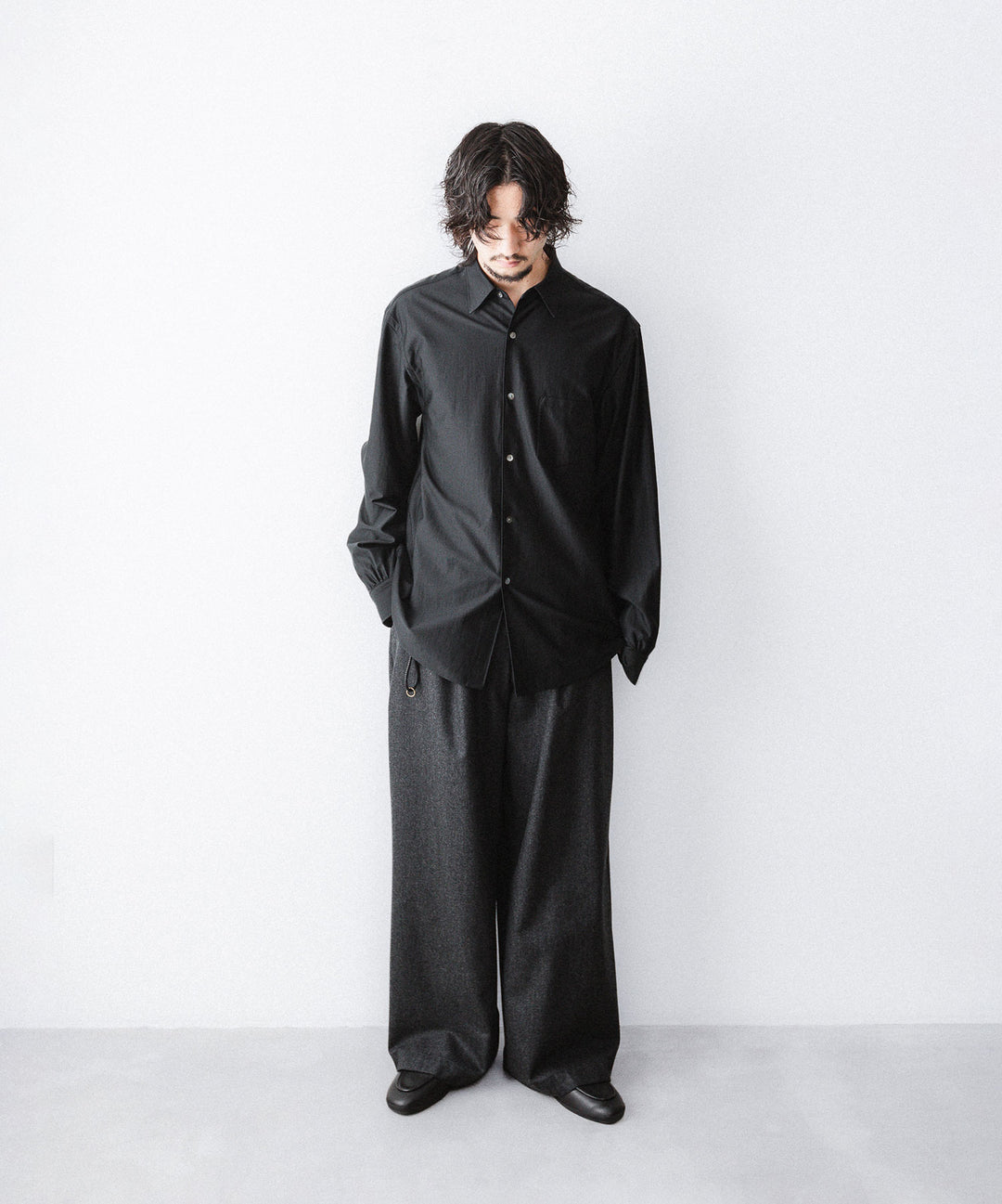 【ANTHEM A】WOOL CASHMERE POPLIN MELTON NO-BRAINER PANTS - CHARCOAL