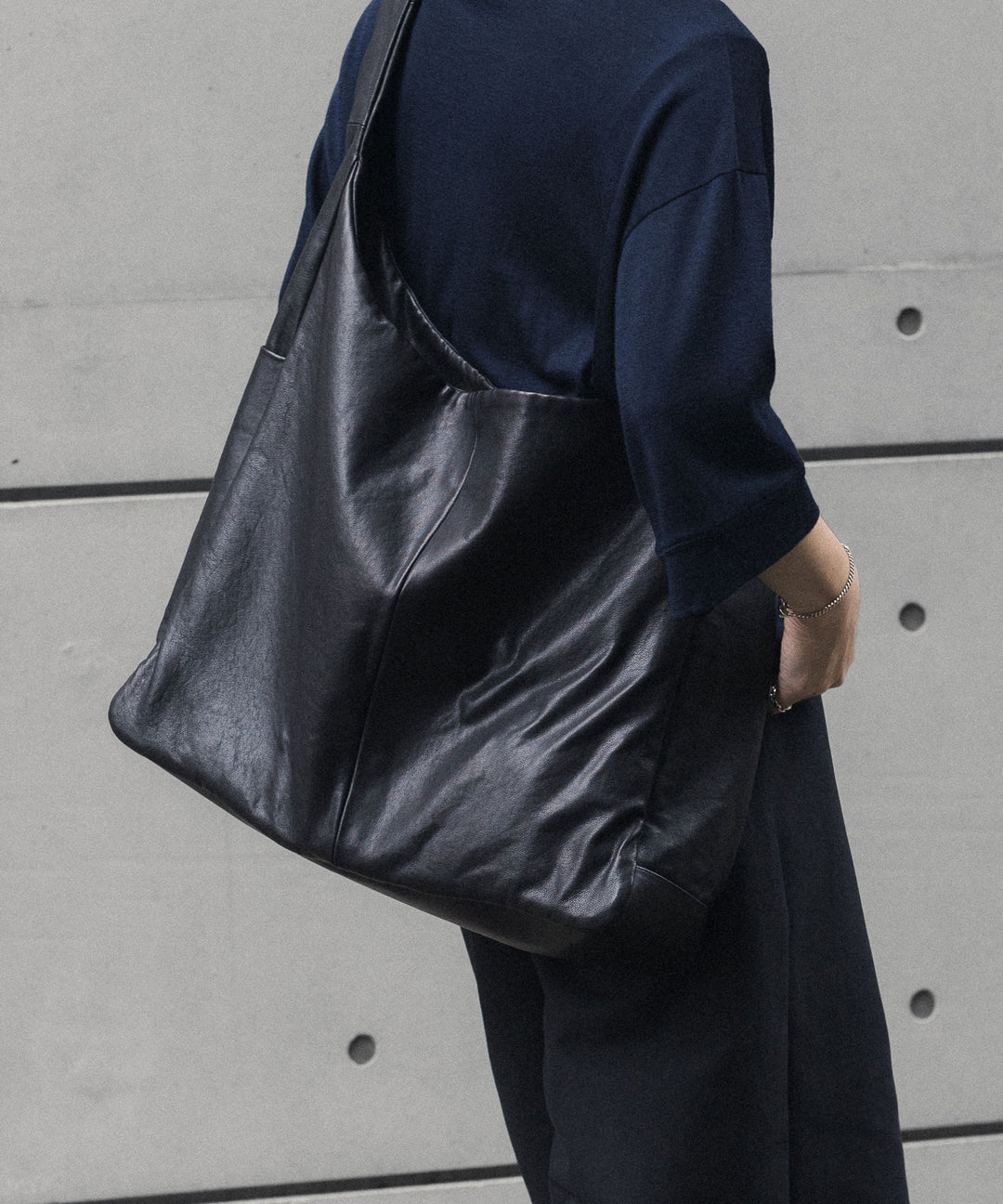 ssstein(シュタイン)のGOAT LEATHER SHOULDER BAG - BLACKの公式通販サイトsession福岡セレクトショップ