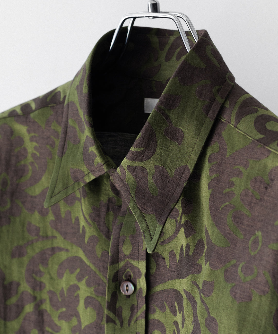 INTÉRIM(インテリム)のHYPER BIG LINEN SILK JACQUARD POCKETLESS DRESS WESTERN SHIRT - CHIVE JQ公式通販サイトsession福岡セレクトショップ