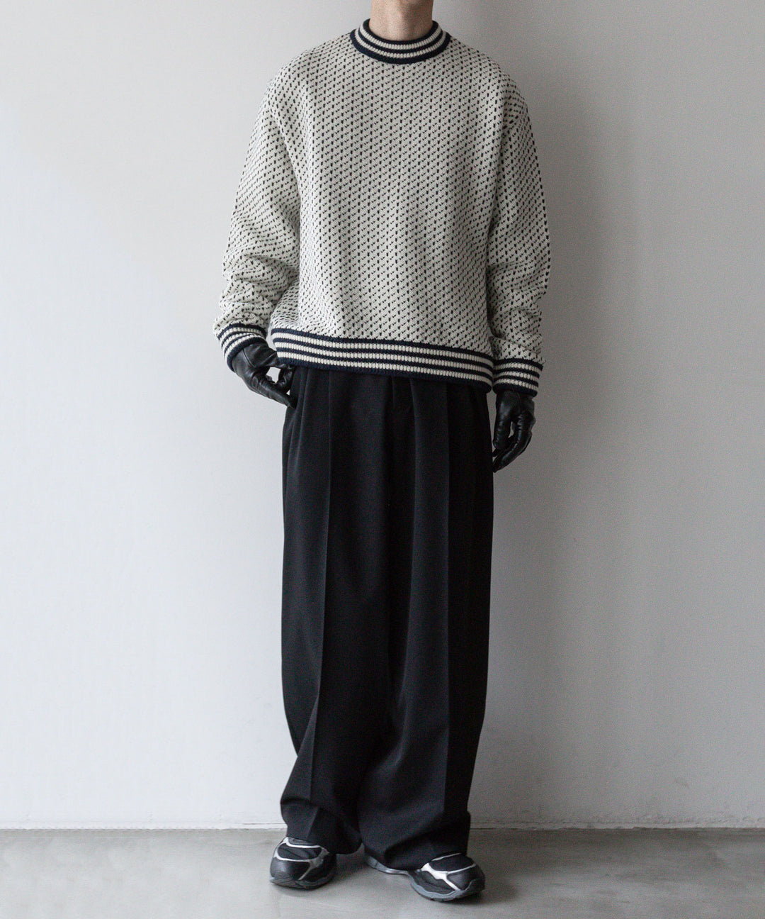 INTERIM(インテリム)の23AWコレクションのALPACA BIRD&