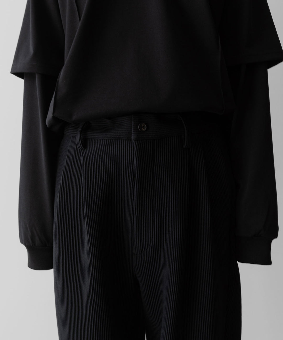 ssstein(シュタイン)のGRADATION PLEATS TWIST SEAM WIDE TROUSERS - BLACKの公式通販サイトsession福岡セレクトショップ