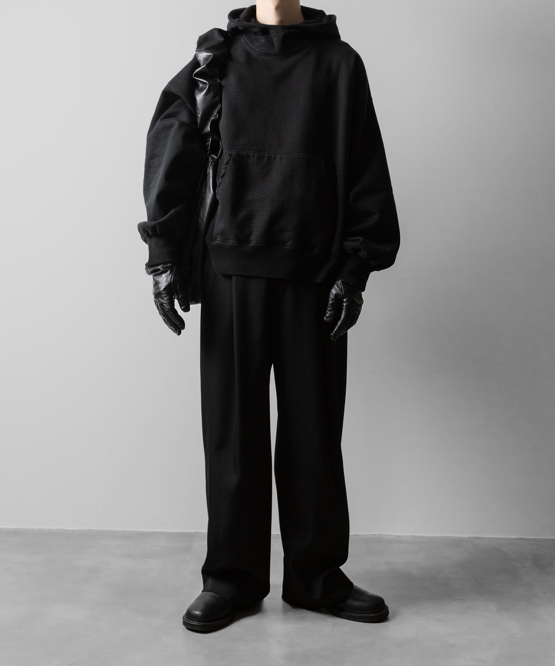 ssstein(シュタイン)のTWIST SEAM WIDE EASY TROUSERS - BLACKの公式通販サイトsession福岡セレクトショップ