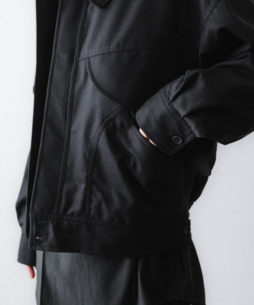 【ANTHEM A】WOOL CASHMERE POPLIN MELTON POCKET BLOUSON - BLACK