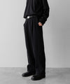 【ssstein】GRADATION PLEATS TWIST SEAM WIDE TROUSERS - BLACK