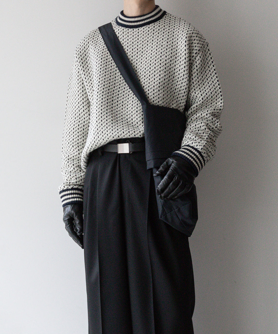INTERIM(インテリム)の23AWコレクションのALPACA BIRD&