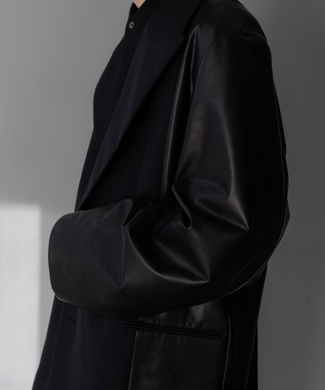 stein(シュタイン)の24SSコレクションCONTRUST PEAK LAPELS JACKETのBLACK sessionセッション福岡セレクトショップ 公式通販サイト