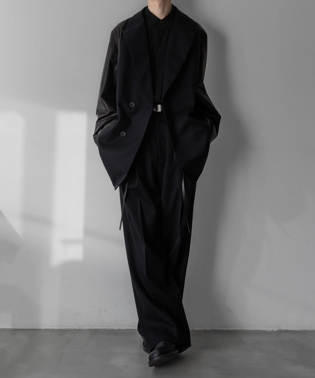 stein(シュタイン)の24SSコレクションCONTRUST PEAK LAPELS JACKETのBLACK sessionセッション福岡セレクトショップ 公式通販サイト
