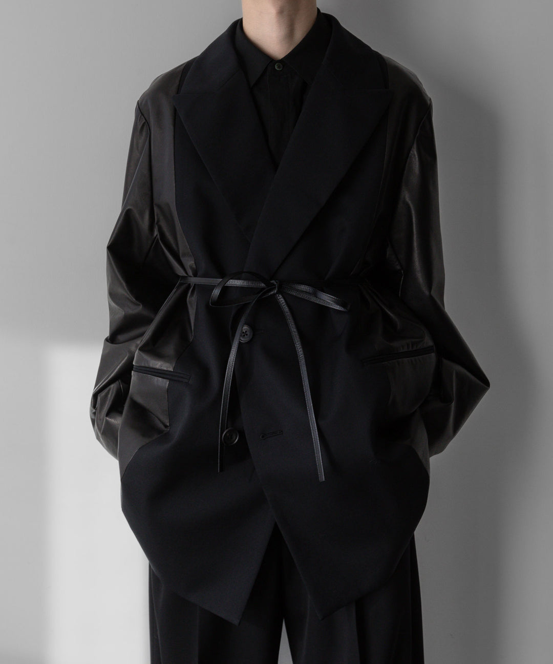 stein(シュタイン)の24SSコレクションCONTRUST PEAK LAPELS JACKETのBLACK sessionセッション福岡セレクトショップ 公式通販サイト
