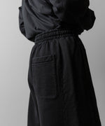 画像をギャラリービューアに読み込む, ssstein(シュタイン)のUNTWISTED YARN FADE SWEAT TWIST SEAM PANTS - BLACKの公式通販サイトsession福岡セレクトショップ
