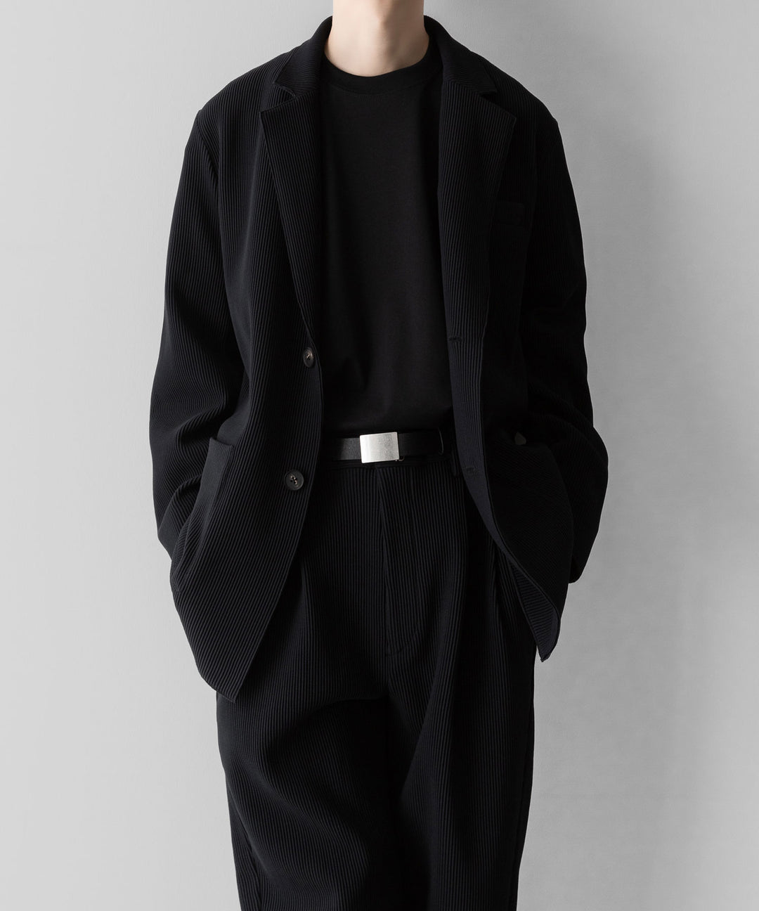 ssstein(シュタイン)のGRADATION PLEATS TWIST SEAM WIDE TROUSERS - BLACKの公式通販サイトsession福岡セレクトショップ