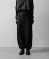【ssstein】UNTWISTED YARN FADE SWEAT TWIST SEAM PANTS - BLACK
