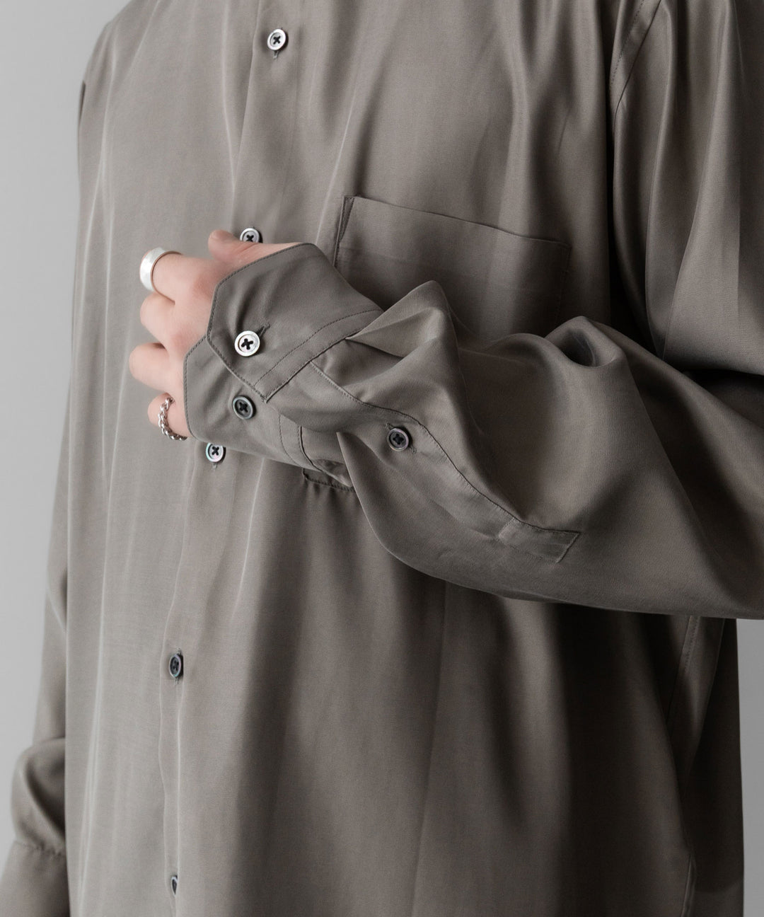 ssstein(シュタイン)のCUPRO TWILL OVERSIZED LS SHIRT - TAUPEの公式通販サイトsession福岡セレクトショップ