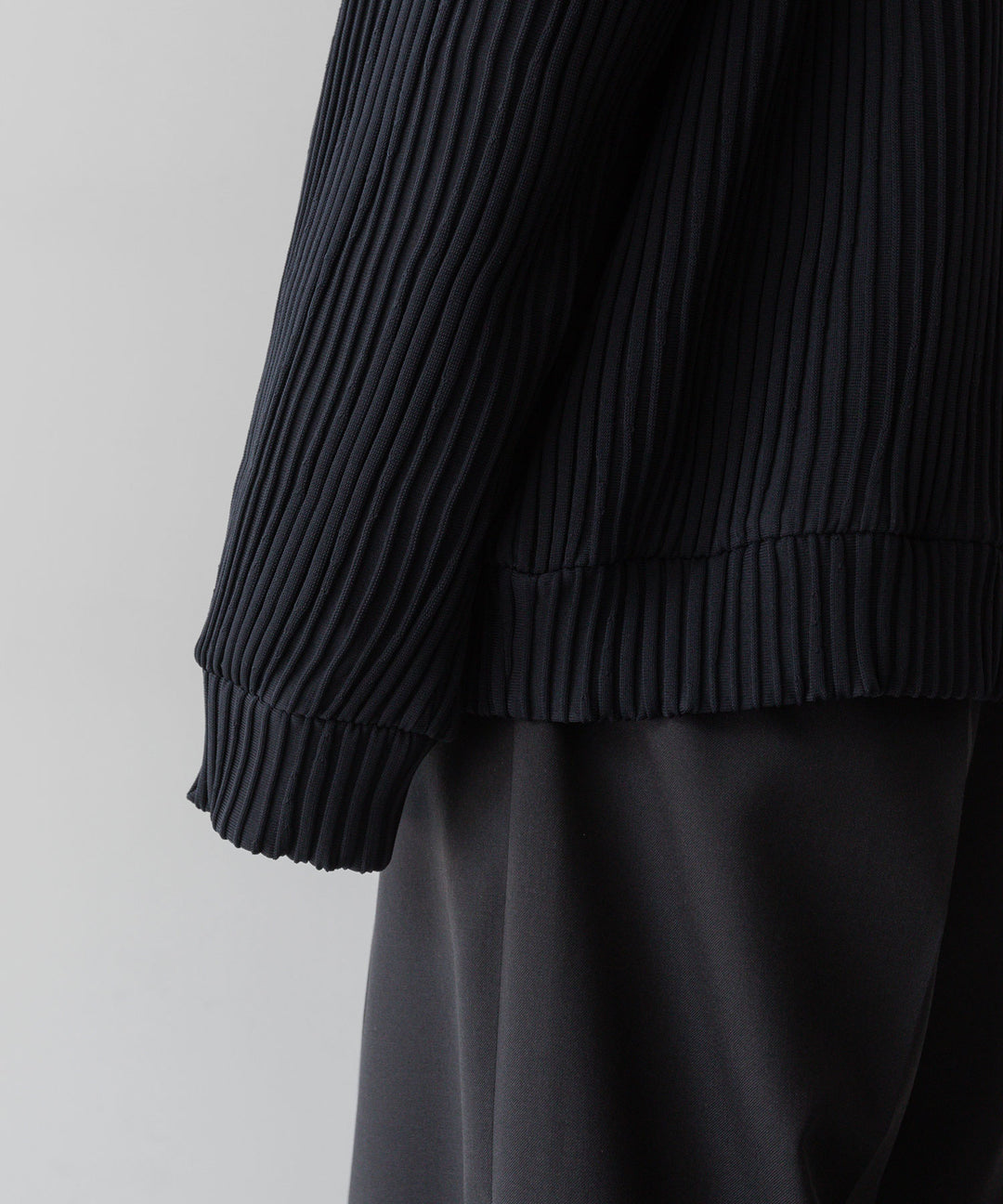 stein(シュタイン)の23AWコレクションOBLIQUE PATTERNED KNIT CARDIGANのBLACK sessionセッション福岡セレクトショップ 公式通販サイト