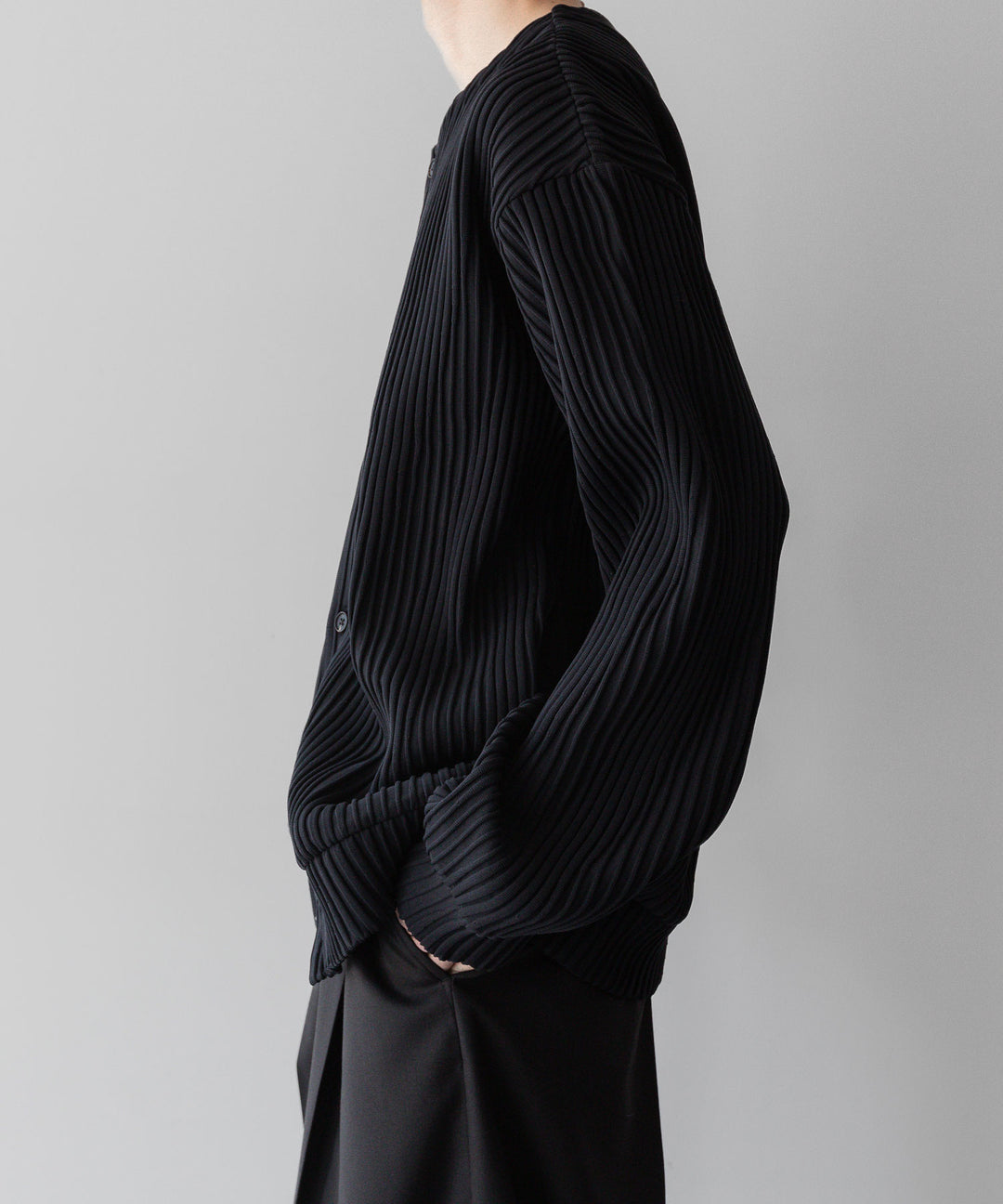 stein(シュタイン)の23AWコレクションOBLIQUE PATTERNED KNIT CARDIGANのBLACK sessionセッション福岡セレクトショップ 公式通販サイト