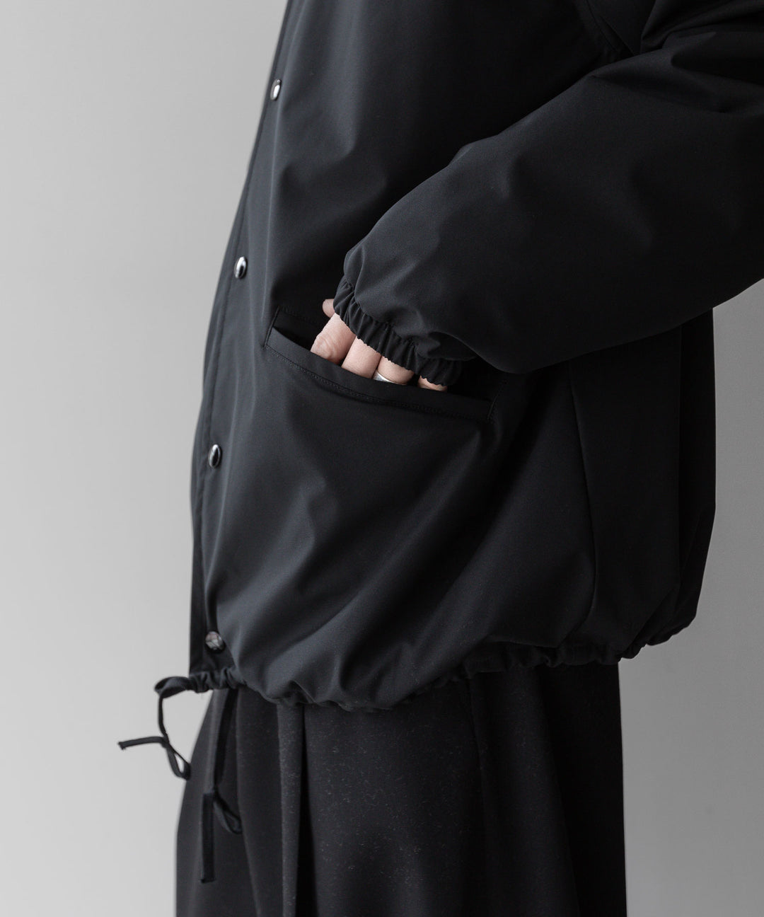 INTÉRIM - インテリムのHYPER BIG DERMIZAX WATER PROOF COACH JACKET - BLACK 公式通販サイトsession福岡セレクトショップ
