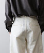 画像をギャラリービューアに読み込む, ssstein(シュタイン)のDOUBLE WEAVE COTTON ONE TUCK WIDE PANTS - CREAMの公式通販サイトsession福岡セレクトショップ
