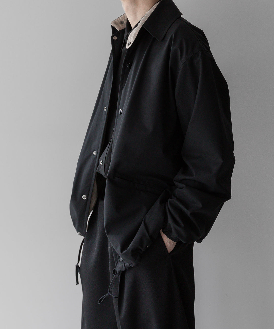【INTÉRIM】HYPER BIG DERMIZAX WATER PROOF COACH JACKET - BLACK