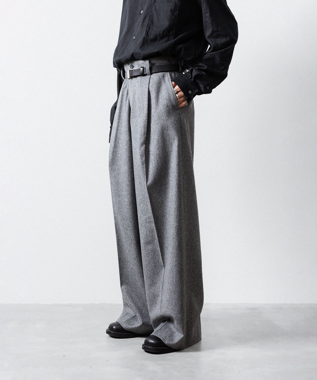 ssstein(シュタイン)のW/CA BEAVER EXTRA WIDE TROUSERS - GREYの公式通販サイトsession福岡セレクトショップ