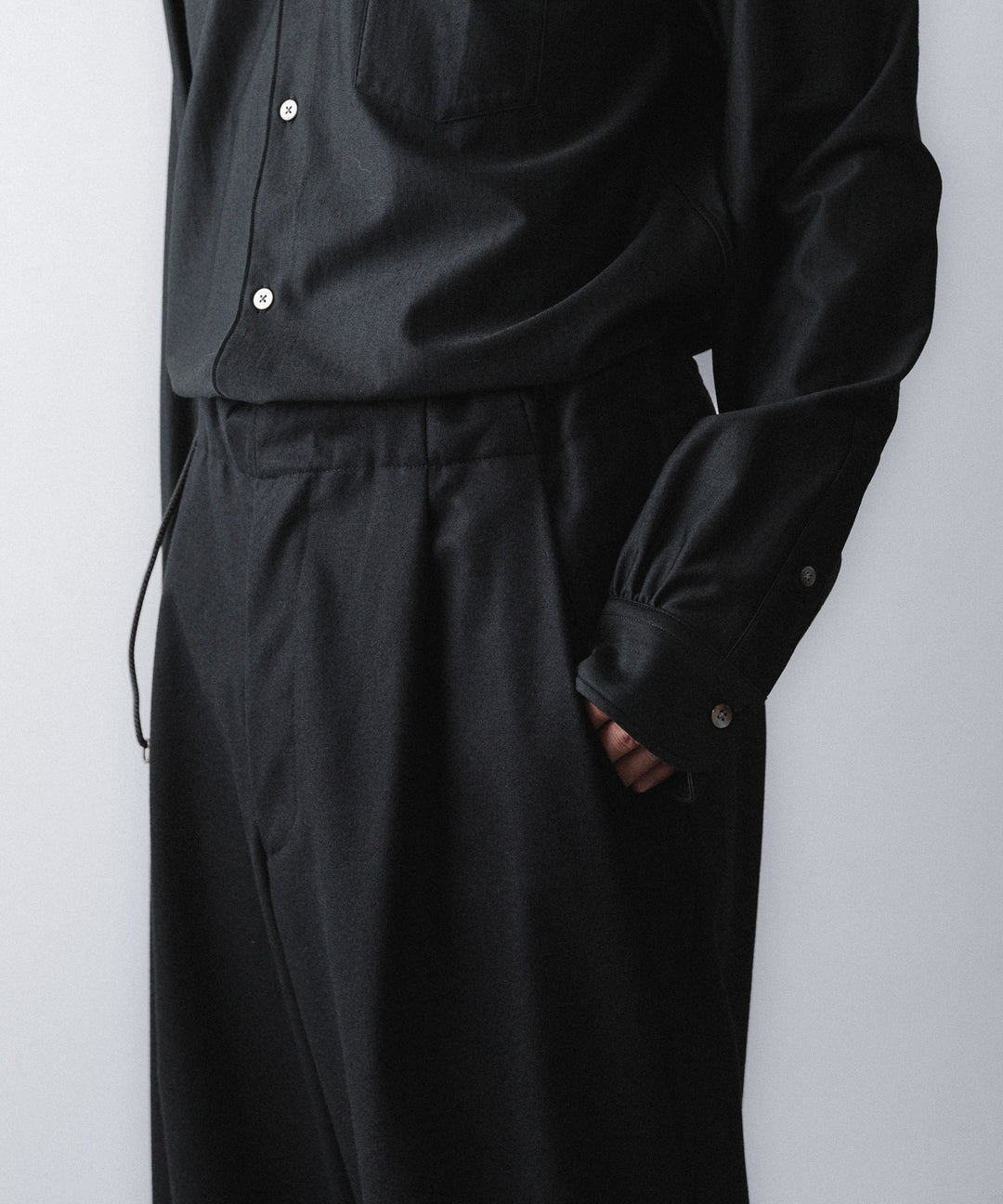 【ANTHEM A】WOOL CASHMERE POPLIN MELTON NO-BRAINER PANTS - BLACK