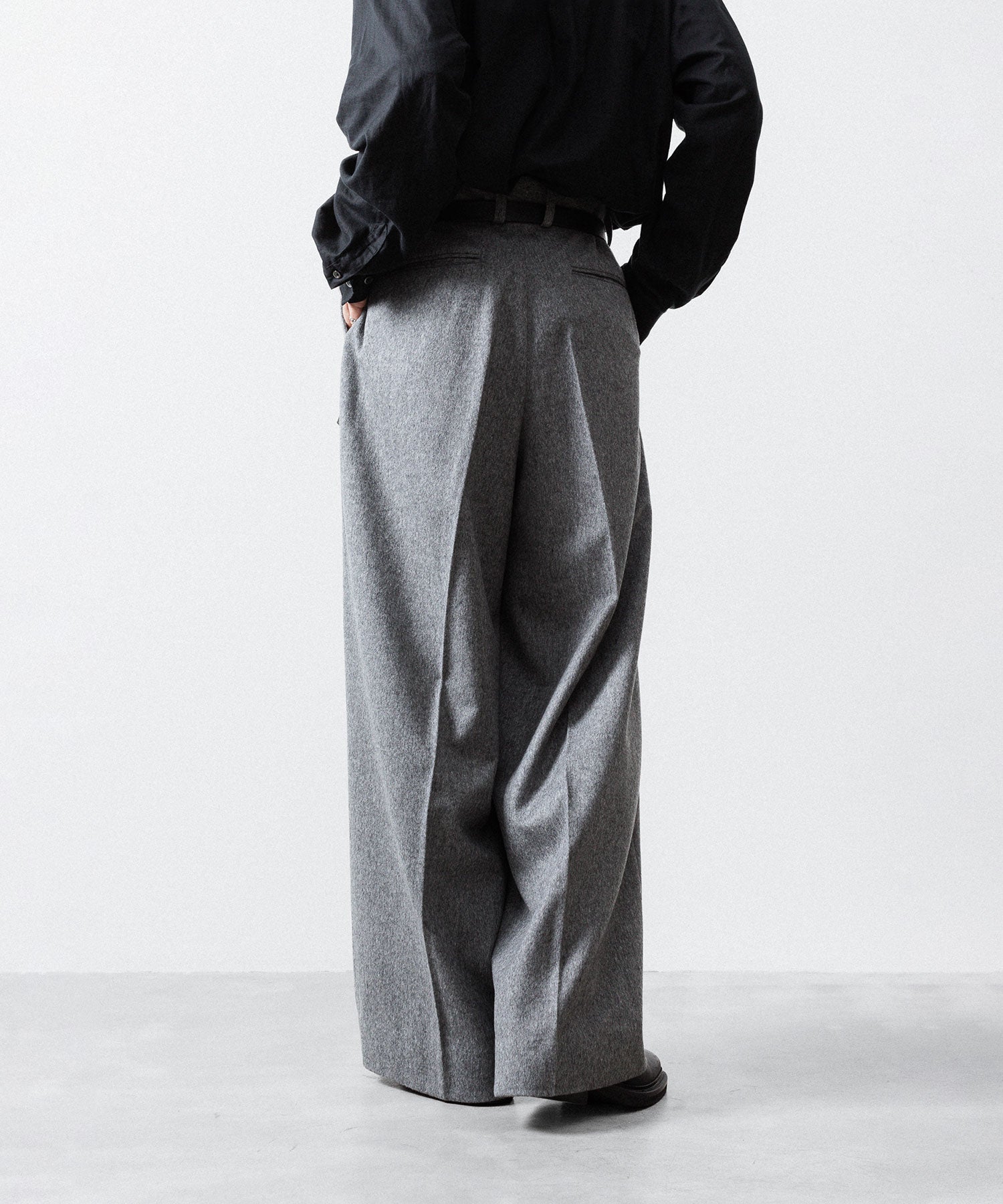 Stein 20SS WIDE TROUSERS グレー M ssstein / シュタイン】W/CA BEAVER EXTRA WIDE TROUSERS - GREY