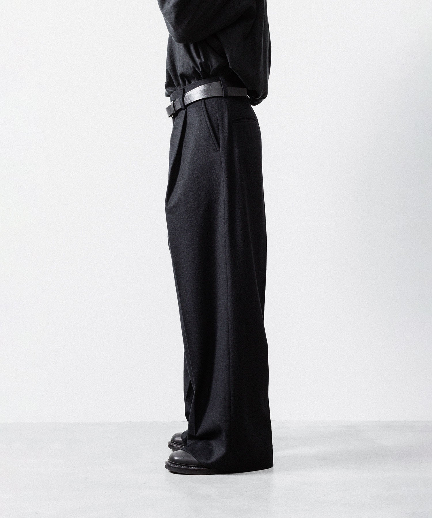 ssstein / シュタイン】W/CA BEAVER EXTRA WIDE TROUSERS - BLACK