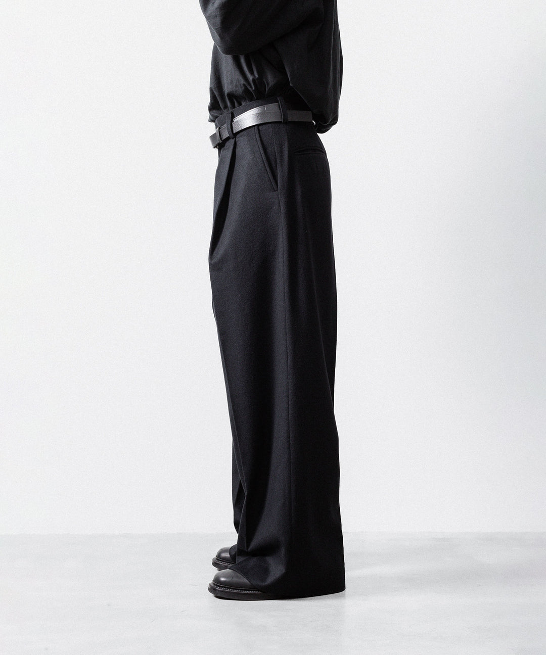 ssstein(シュタイン)のW/CA BEAVER EXTRA WIDE TROUSERS - BLACKの公式通販サイトsession福岡セレクトショップ