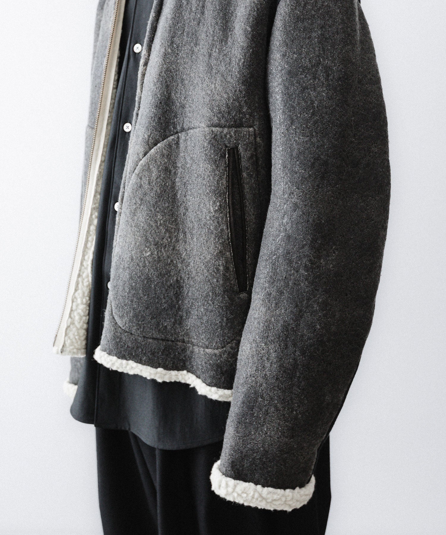 ANTHEM A / アンセムエー】CRACK WOOL BOA BOMBER JACKET - CARBON
