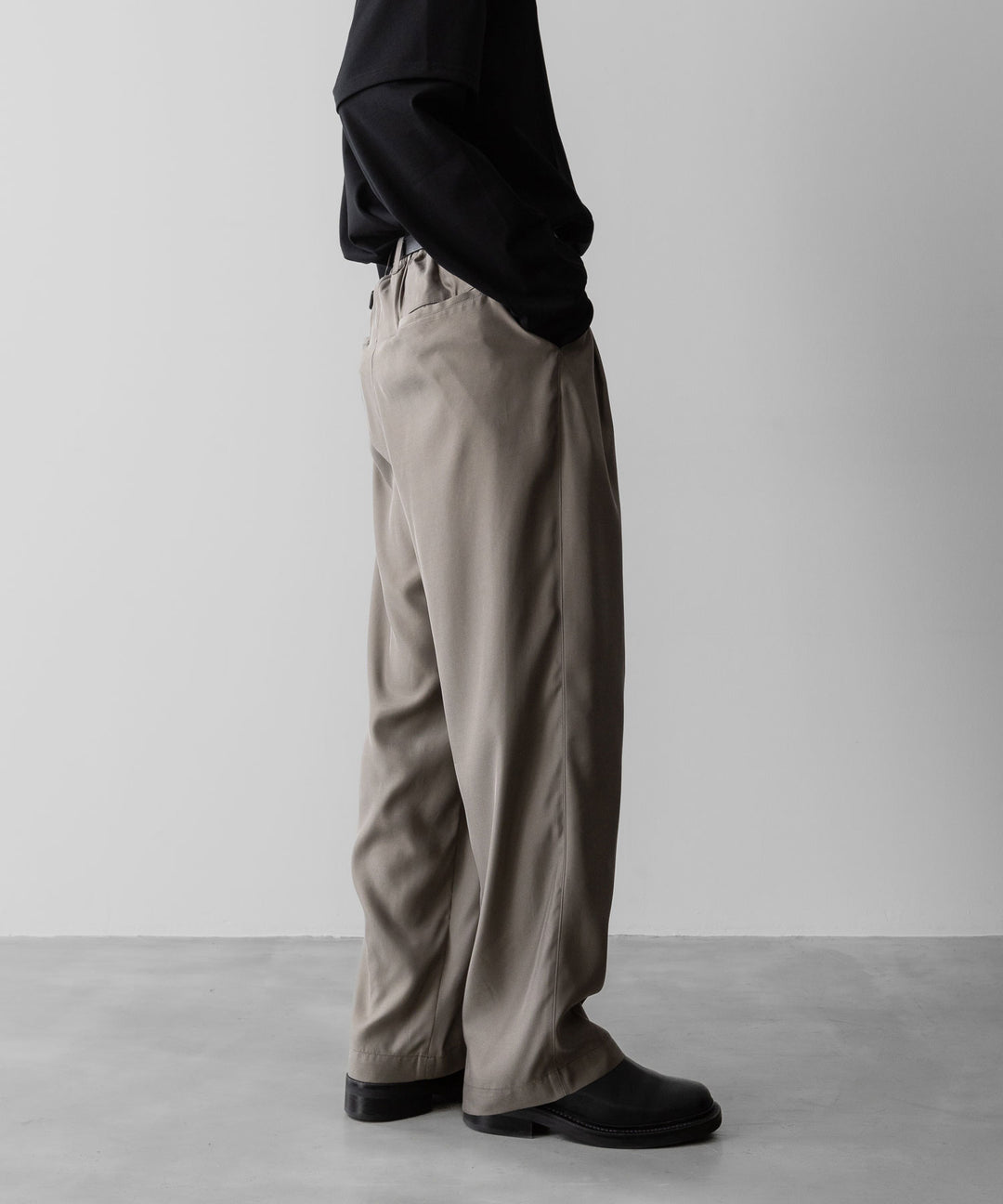 ssstein(シュタイン)のCUPRO TWILL WIDE EASY TROUSERS - TAUPEの公式通販サイトsession福岡セレクトショップ