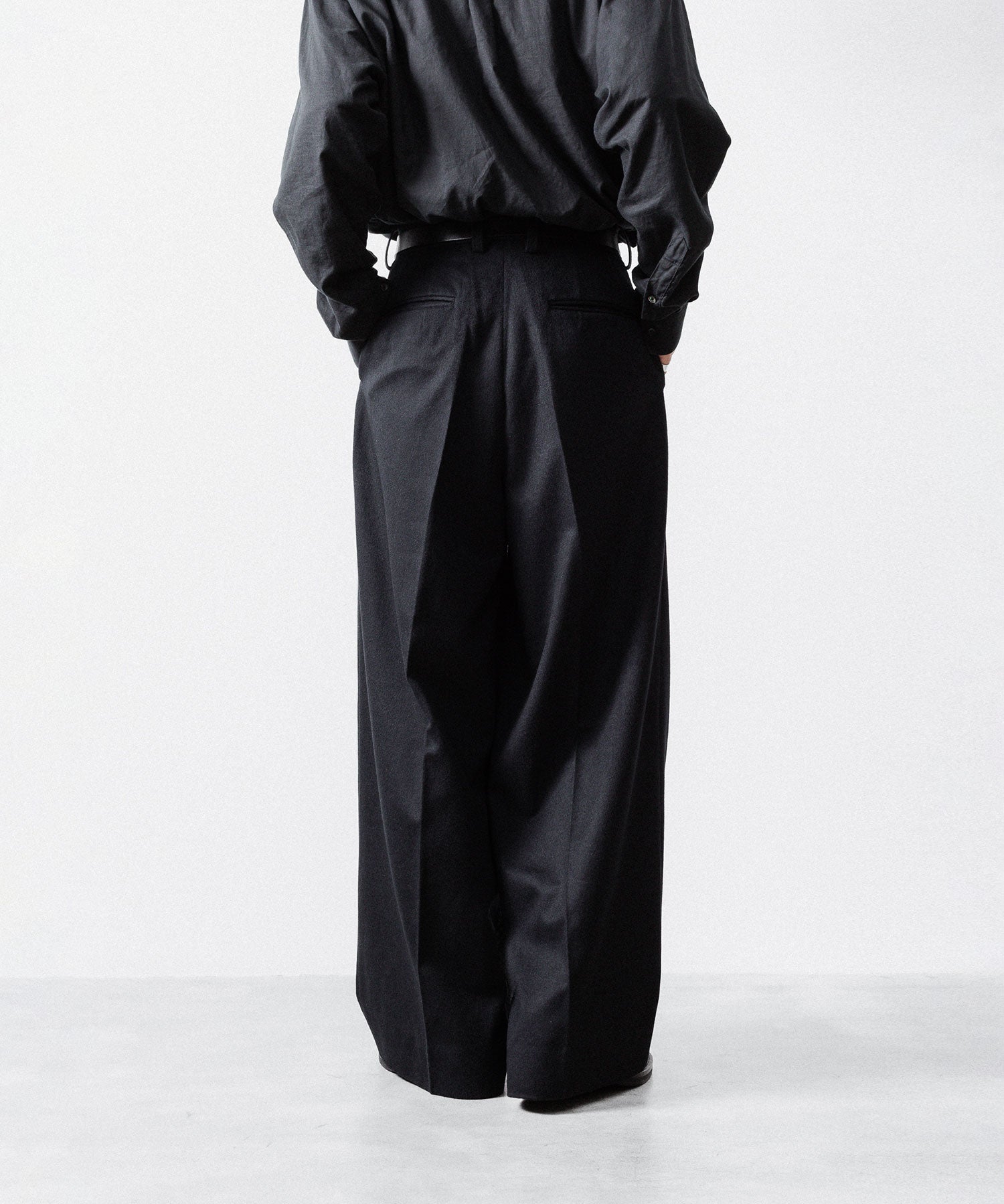 ssstein / シュタイン】W/CA BEAVER EXTRA WIDE TROUSERS - BLACK