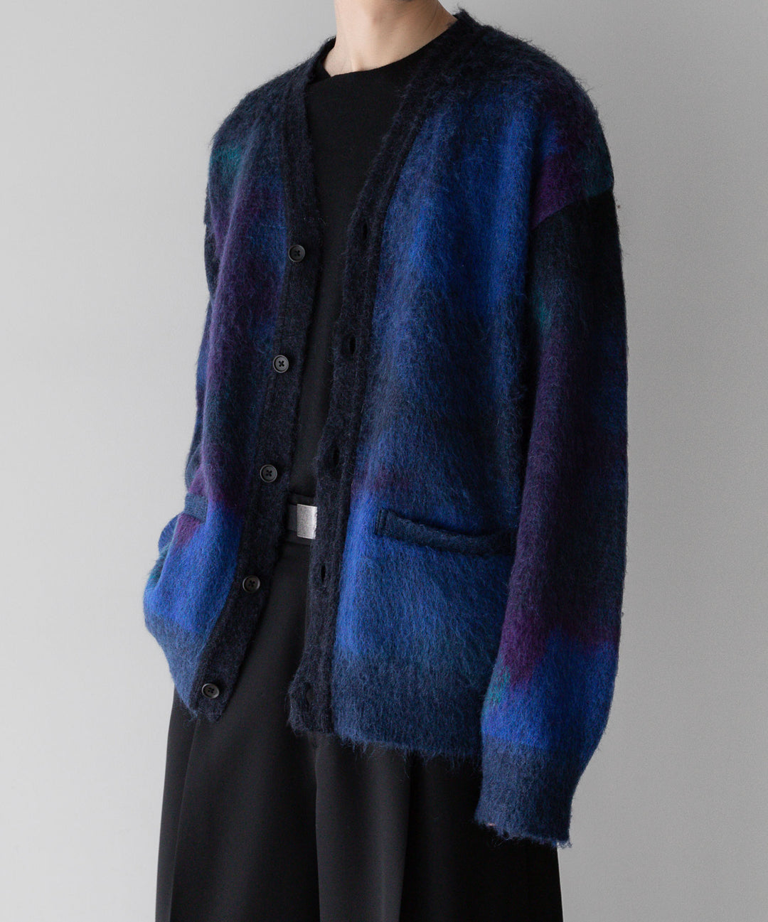 stein(シュタイン)の23AWコレクションGRADATION MOHAIR CARDIGANのBLUE BLACKstein(シュタイン)の23AWコレクションGRADATION MOHAIR CARDIGANのBLUE BLACK