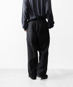 画像をギャラリービューアに読み込む, INTÉRIM インテリムのBLACK SURFAR GARMENT DYE BELTED FRENCH ARMY MIL BAGGY TROUSERのBLACK公式通販サイトsession福岡セレクトショップ
