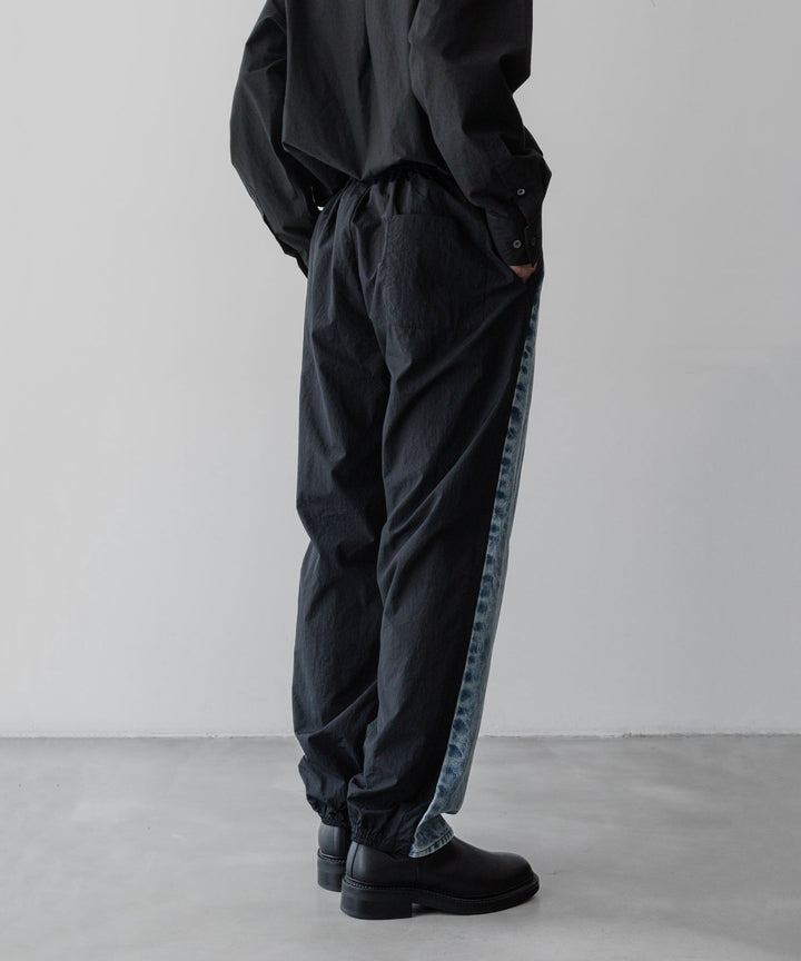 stein(シュタイン)の24SSコレクションNYLON COMBINATION CHEMICAL BLEACHED DENIM JEANSのINDIGO