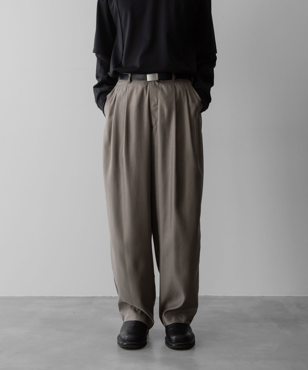 ssstein(シュタイン)のCUPRO TWILL WIDE EASY TROUSERS - TAUPEの公式通販サイトsession福岡セレクトショップ
