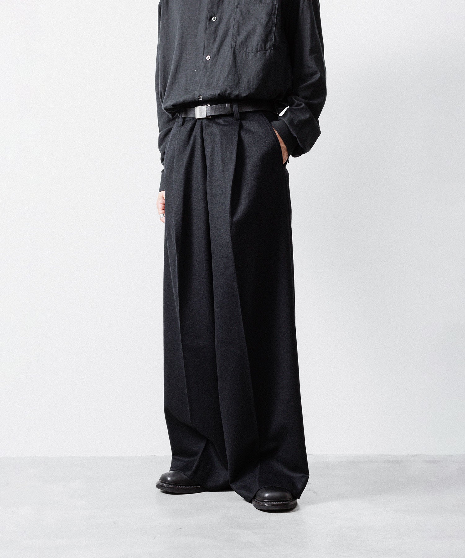 パンツ ssstein W/CA BEAVER STRAIGHT TROUSERS ssstein / シュタイン】W/CA BEAVER EXTRA WIDE TROUSERS - BLACK