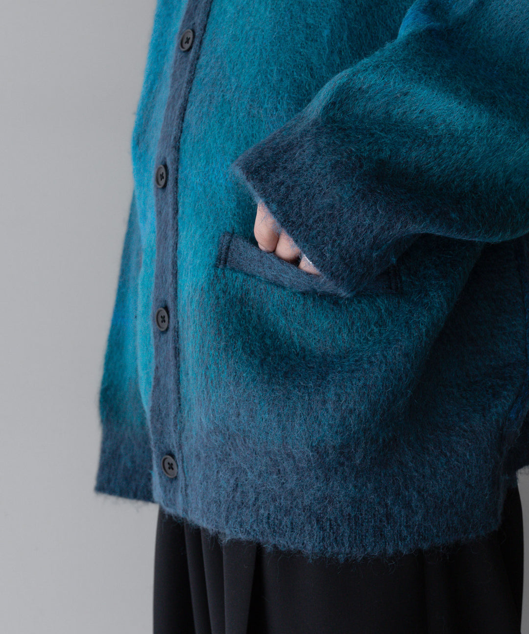 stein(シュタイン)の23AWコレクションGRADATION MOHAIR CARDIGANのBLUE GREEN 公式通販サイトsession福岡セレクトショップ