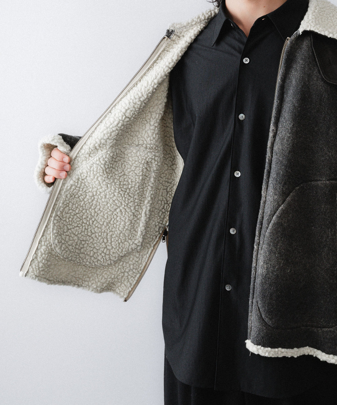 【ANTHEM A】CRACK WOOL BOA BOMBER JACKET - CARBON