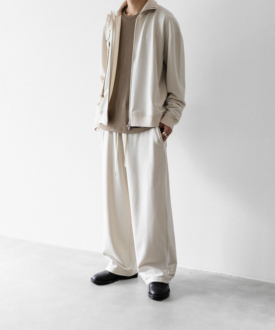 【KANEMASA PHIL.】28G CUPRO EASY PANTS - WHITE