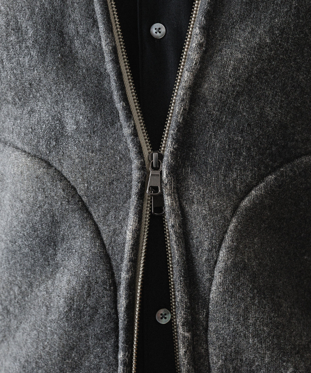 【ANTHEM A】CRACK WOOL BOA BOMBER JACKET - CARBON