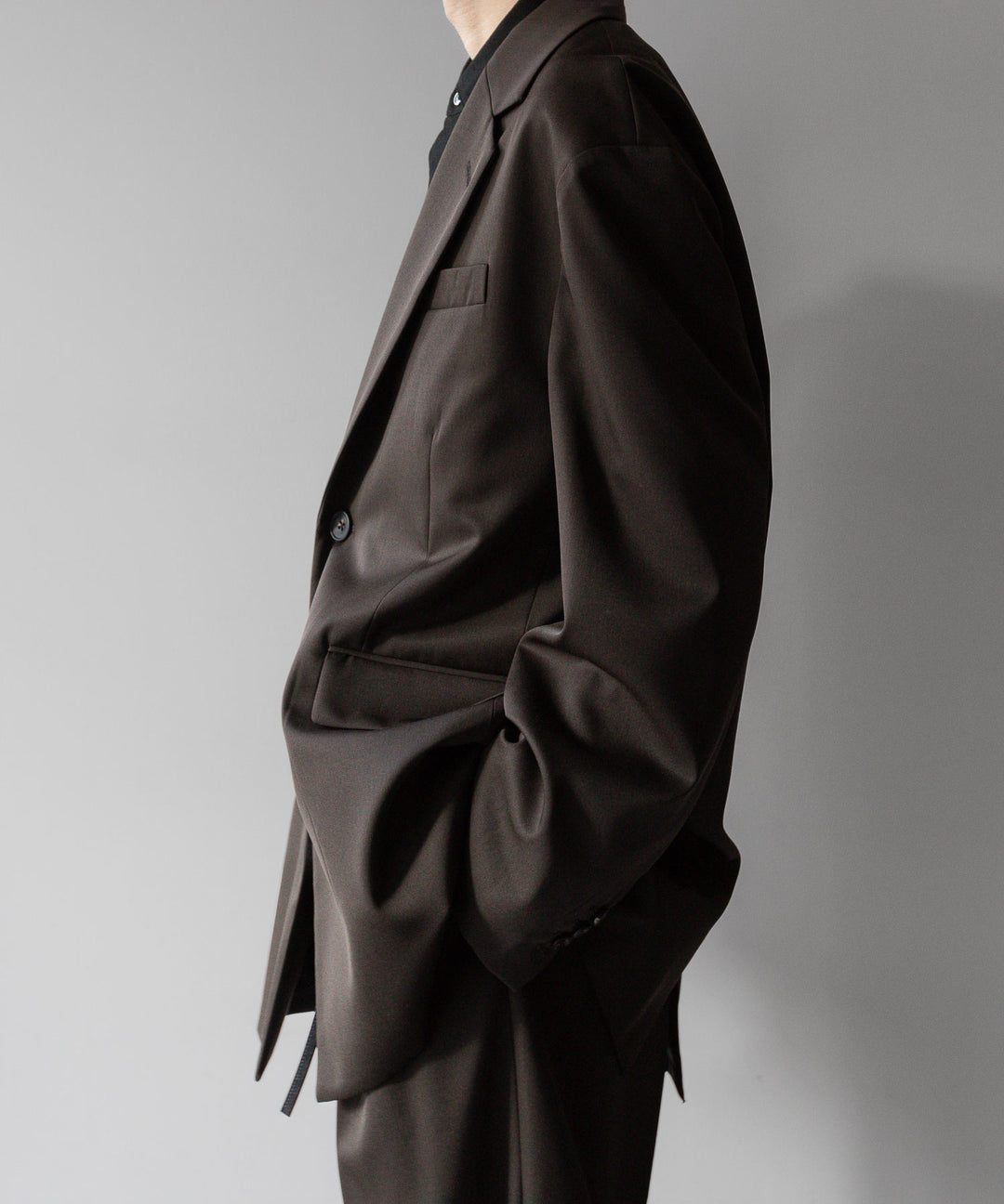 stein(シュタイン)の24SSコレクションOVERSIZED SINGLE BREASTED LONG JACKETのMILITARY KHAKI sessionセッション福岡セレクトショップ 公式通販サイト