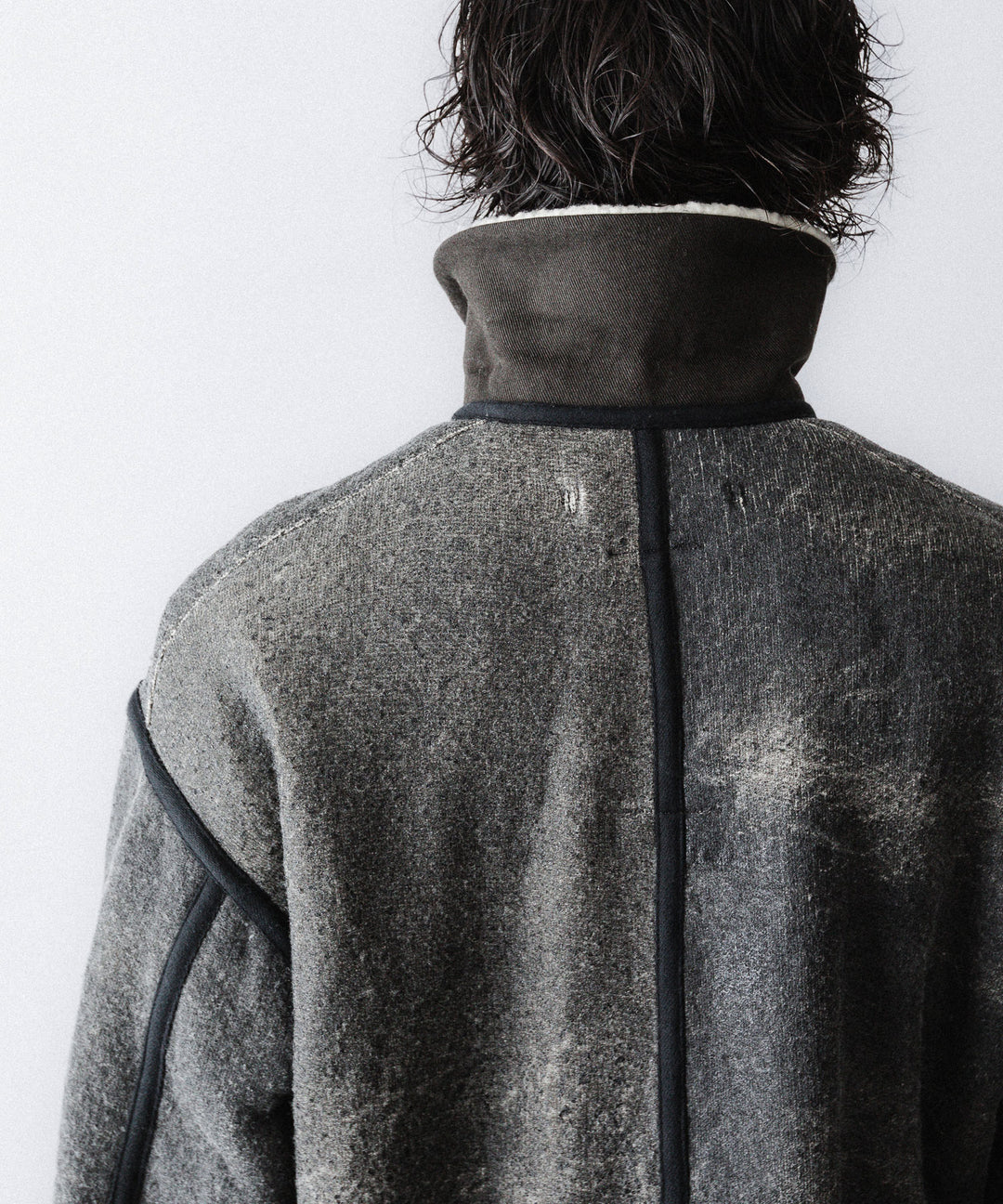 【ANTHEM A】CRACK WOOL BOA BOMBER JACKET - CARBON